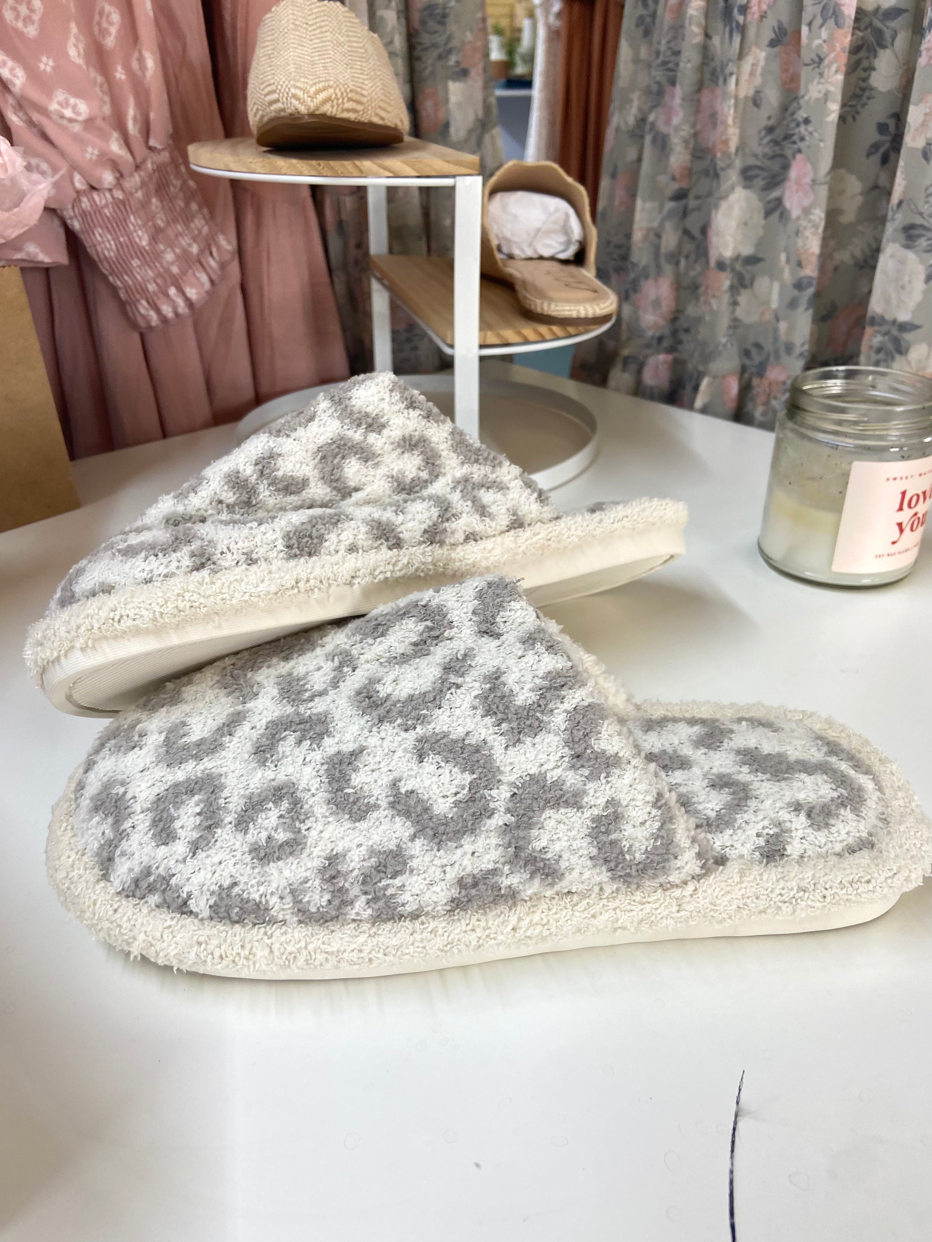 “Fuzzy, Warm, and Cozy” Leopard Slippers in Gray
