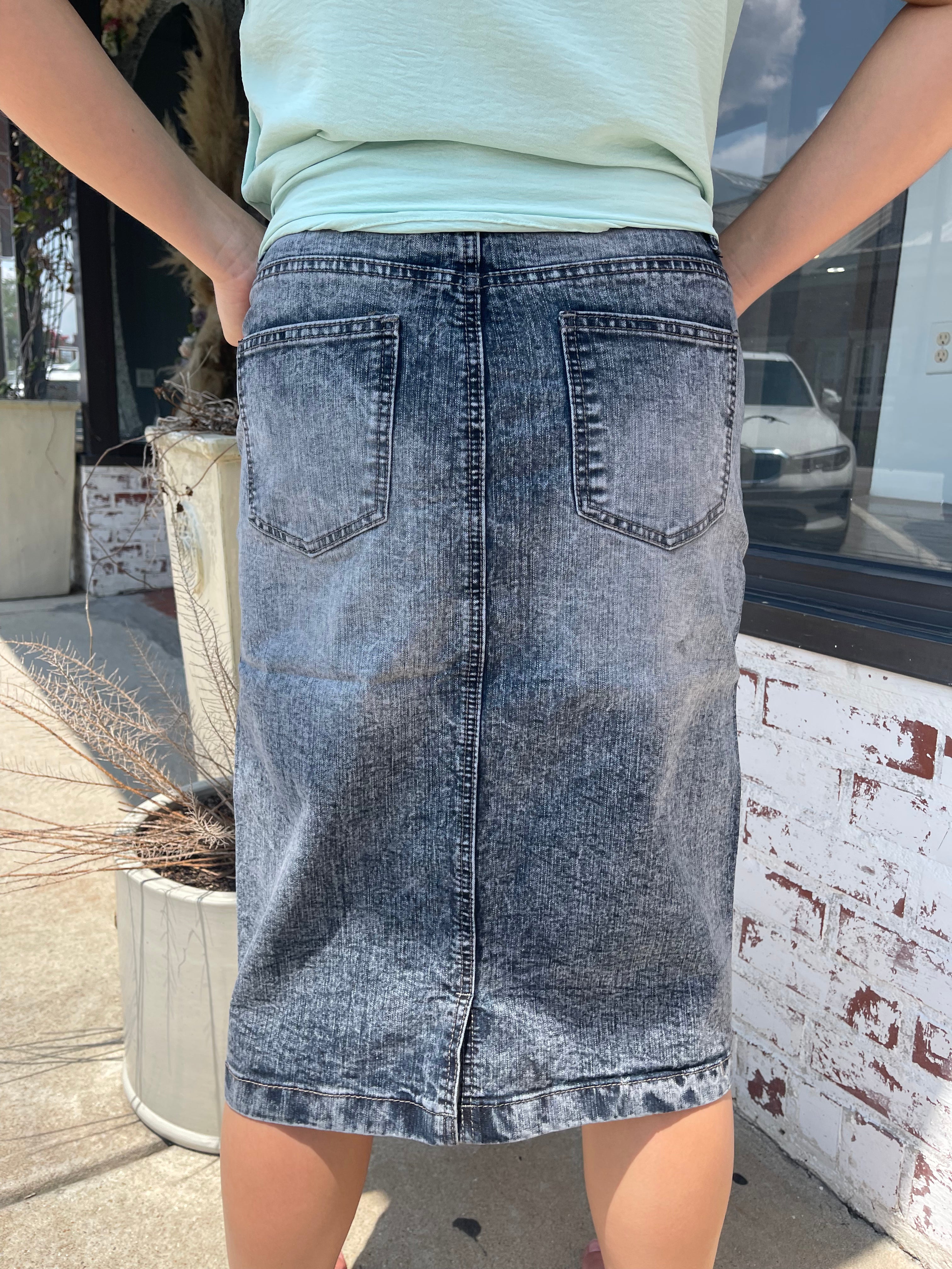 “Anna Belle” Midi Black Washed Denim Skirt