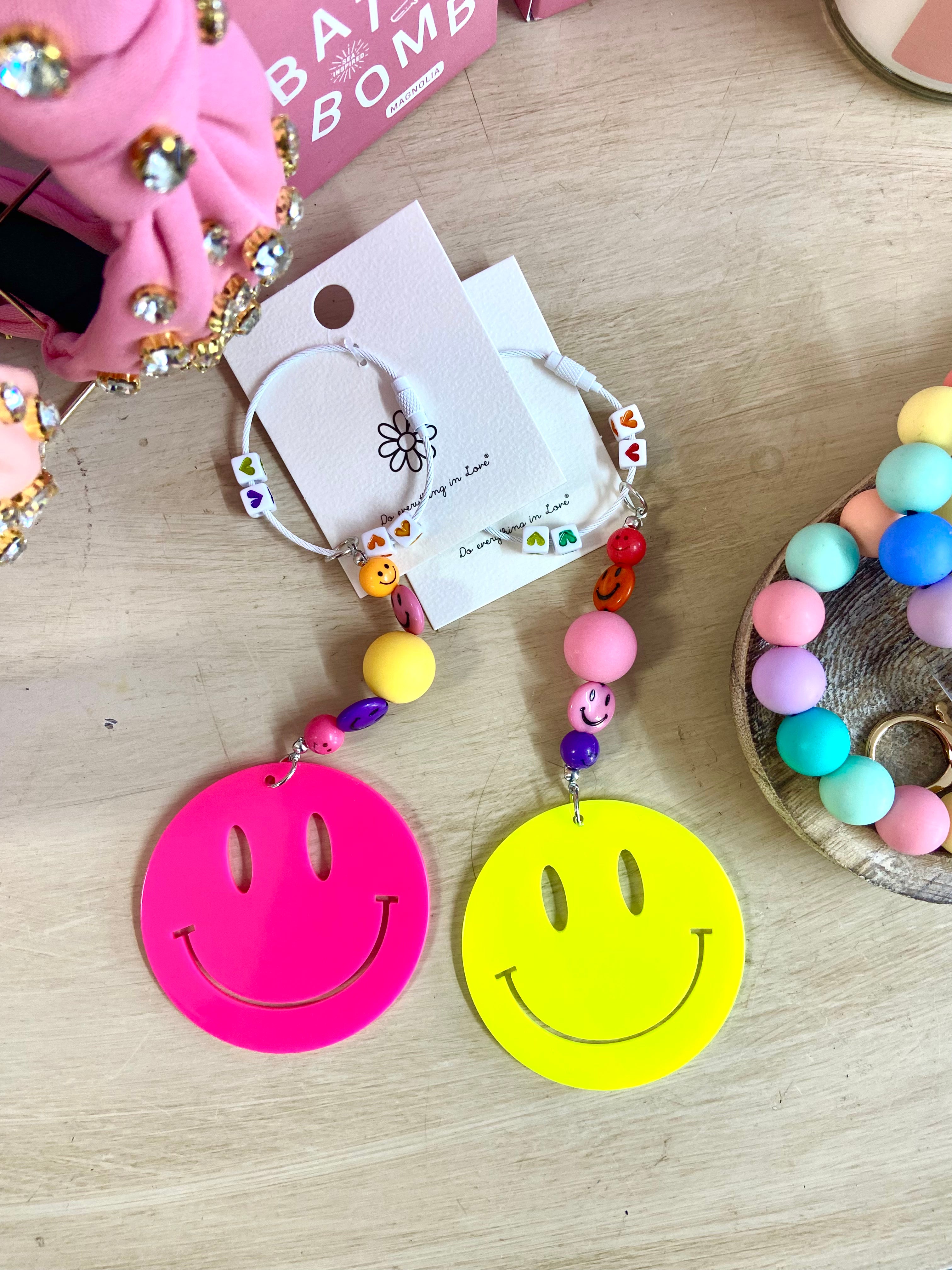 “Be Happy” Keychain or Bag Tag
