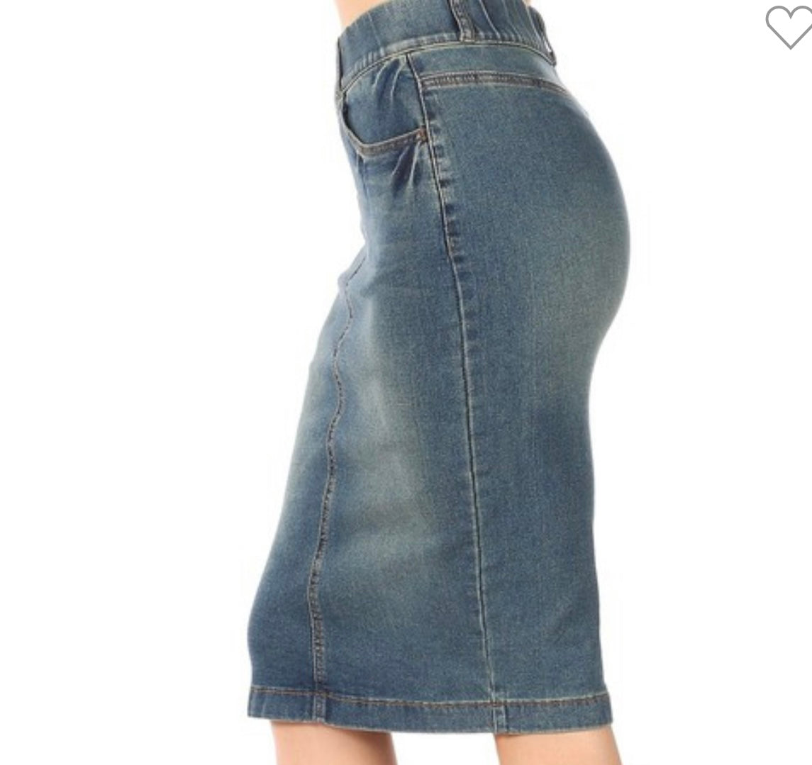 “Ellie Rae” No Back Pockets Midi Denim